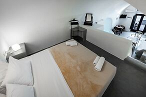 Lotza Studios