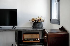 Lotza Studios