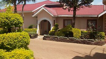 Simba Village Relax Inn