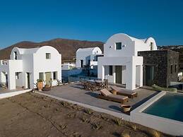 Oia Kissiri - private pool Villas