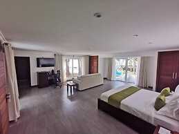 Searenity Beach Villa