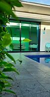 Lespalm Taraburi Pool Villa