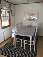 Idyllic Bungalow Close to sea and Forest
