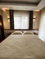 Ada Apart & Hotel