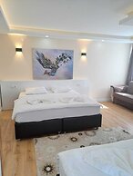 Ada Apart & Hotel