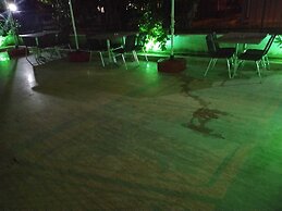 Ada Apart & Hotel