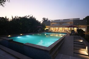 Astroport Sariska Treetop by Eight Continents