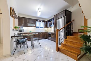 Diogenis House