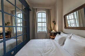 Gumruk Otel Urla