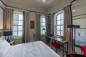 Gumruk Otel Urla