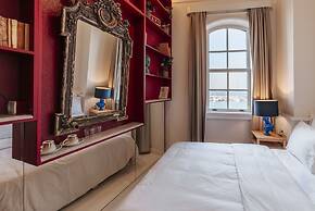 Gumruk Otel Urla