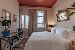 Gumruk Otel Urla