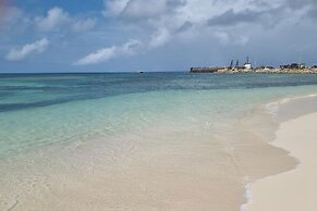 Comfortable 1-bed Cottage in Codrington Barbuda