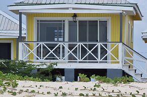 Harrys Cottages Cottage 5 Right on the Pink Sand