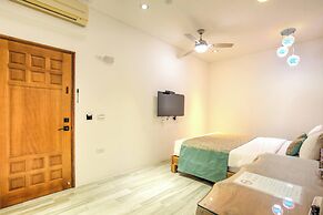 Dory Hostel