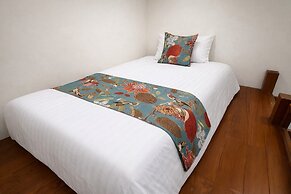 Dory Hostel