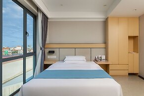 Ark Hotel
