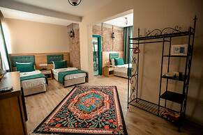 HASUNİ TAŞ HOTEL
