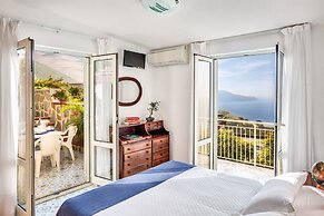 Blue-wave Experience Resort