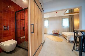Reddoors Suites Sea View