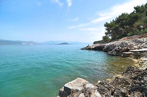 Spacious 100m2 apt W.big Terrace & Great sea View