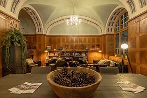ALPINE INN Davos