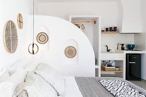 Naxos Earth Suites