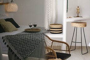 Naxos Earth Suites