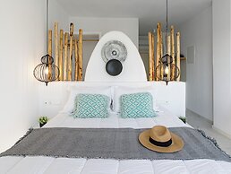 Naxos Earth Suites