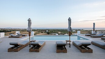 Naxos Earth Suites