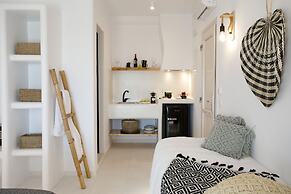 Naxos Earth Suites