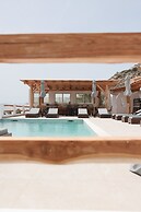 Naxos Earth Suites