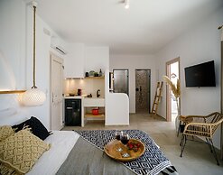 Naxos Earth Suites