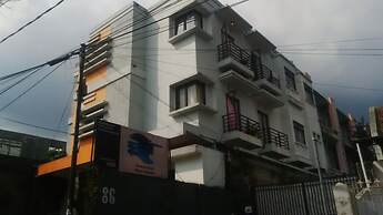 Cozy Residence Cipedes Bandung