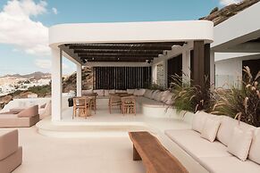 Lovia Mykonos