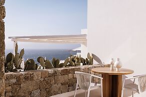 Lovia Mykonos