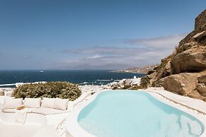 Lovia Mykonos