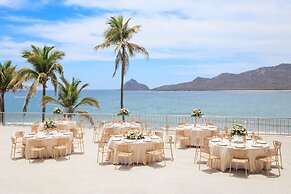 Courtyard By Marriott Mazatlan Beach Resort