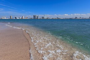 Courtyard By Marriott Mazatlan Beach Resort