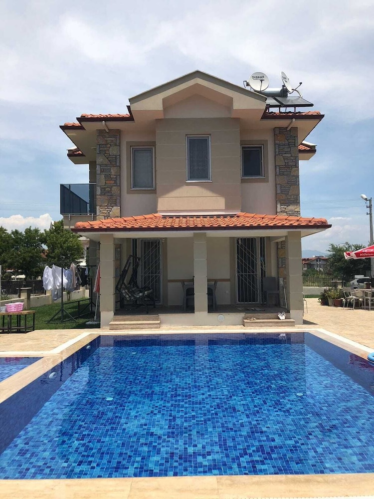 Inviting 4-bed Villa Nil Dalyan With Child Pool