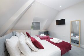 Crown Place 2 & 3 Bedroom Luxury Apts