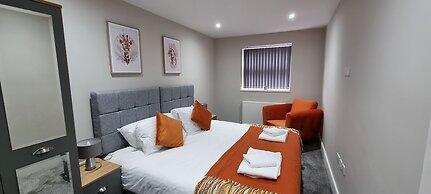 Crown Place 2 & 3 Bedroom Luxury Apts