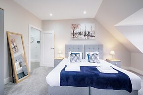 Crown Place 2 & 3 Bedroom Luxury Apts