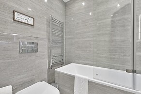 Crown Place 2 & 3 Bedroom Luxury Apts