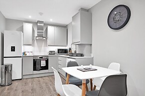 Crown Place 2 & 3 Bedroom Luxury Apts