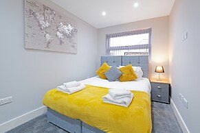 Crown Place 2 & 3 Bedroom Luxury Apts