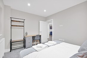 Crown Place 2 & 3 Bedroom Luxury Apts
