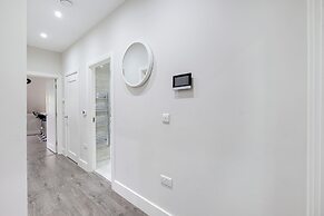 Crown Place 2 & 3 Bedroom Luxury Apts