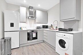 Crown Place 2 & 3 Bedroom Luxury Apts