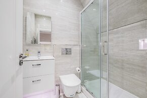 Crown Place 2 & 3 Bedroom Luxury Apts